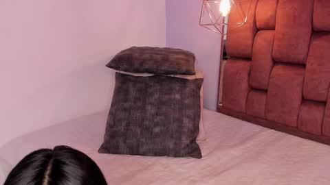 Snapshot of kristakinnky chatting on 05/11/26, 12:22 BETANIA online show from 05/11/26, 12:22