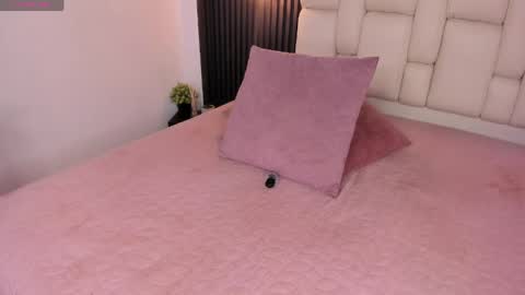 Snapshot of kristakinnky chatting on 05/28/26, 12:02 BETANIA online show from 05/28/26, 12:02