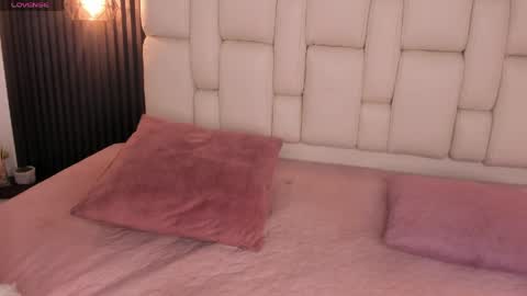 Snapshot of kristakinnky chatting on 05/29/26, 12:03 BETANIA online show from 05/29/26, 12:03