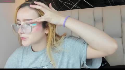 kristal online show from 11/12/25, 01:11