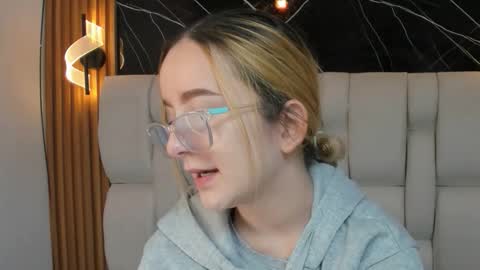 kristal online show from 12/04/25, 11:30