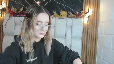 kristal online show from 12/17/25, 01:06