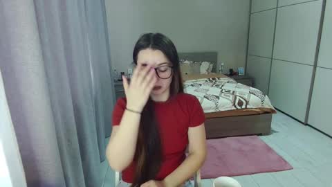 twitter    Annemarye 23 online show from 03/28/26, 06:02