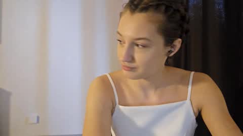 kristandaty online show from 02/22/26, 08:35