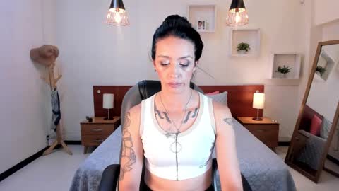 Sophia online show from 01/02/25, 07:18