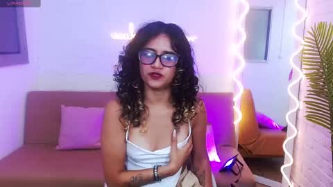 kristen_tay online show from 01/14/25, 03:04