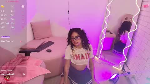 kristen_tay online show from 02/04/25, 02:53