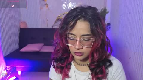 kristen_tay online show from 04/19/26, 03:06