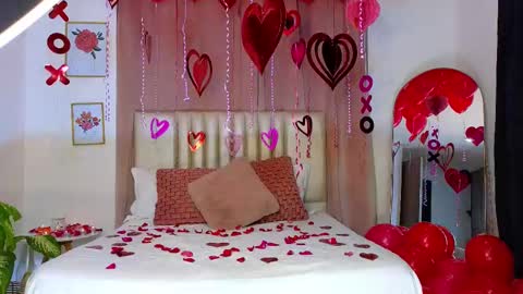 Kris online show from 02/15/25, 02:26