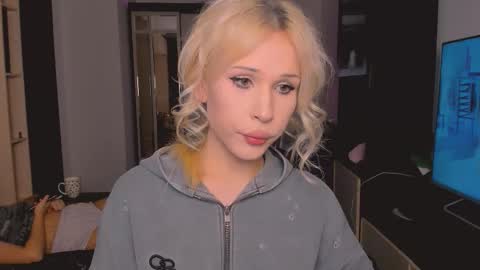 kristialsoopp online show from 12/20/25, 12:07