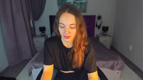 Snapshot of kristinalevis chatting on 12/15/24, 04:15 Kristina online show from 12/15/24, 04:15