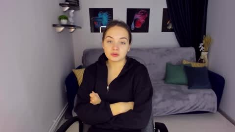 Snapshot of kristinalevis chatting on 12/24/24, 01:16 Kristina online show from 12/24/24, 01:16