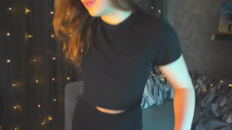 Snapshot of kristinalevis chatting on 02/03/25, 05:14 Kristina online show from 02/03/25, 05:14