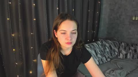 Snapshot of kristinalevis chatting on 02/22/25, 06:30 Kristina online show from 02/22/25, 06:30