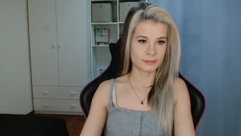 KristineAmore online show from 04/24/26, 06:38