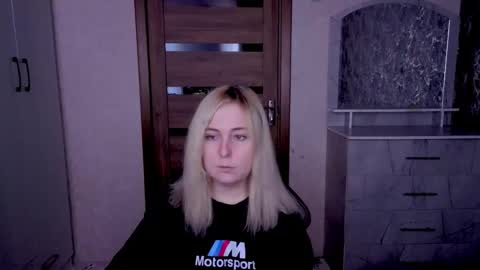 Kristy online show from 04/21/26, 01:42