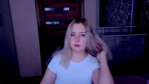 Snapshot of kristy_fran chatting on 06/05/26, 08:14 Kristy online show from 06/05/26, 08:14