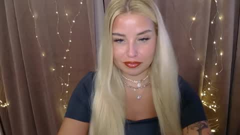 Snapshot of kristyflowers chatting on 01/07/25, 06:16 KristyFlowers online show from 01/07/25, 06:16