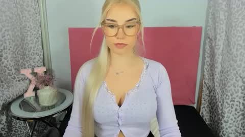 KristyFlowers online show from 01/17/26, 03:17