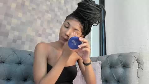 Cristina online show from 09/15/25, 07:25