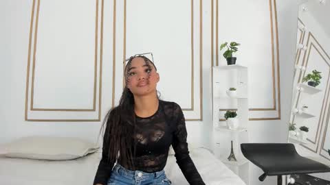 Cristina online show from 03/23/26, 06:45