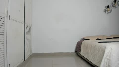 Cristina online show from 04/11/26, 07:07