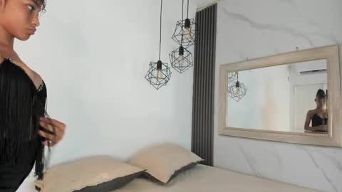 Cristina online show from 04/23/26, 07:16