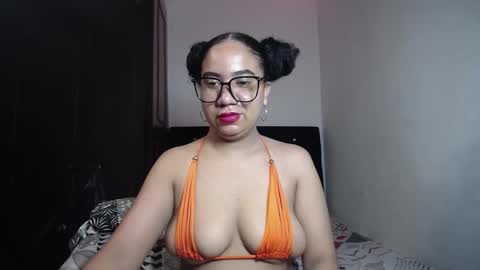 Snapshot of kristynsmith20 chatting on 09/13/25, 10:42 kristynsmith20 online show from 09/13/25, 10:42