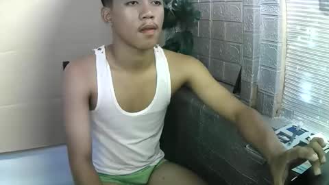 kritthanarkorn online show from 11/13/25, 06:12