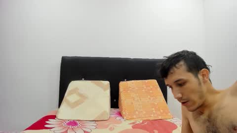 Zoe  Andrew online show from 10/14/25, 12:55