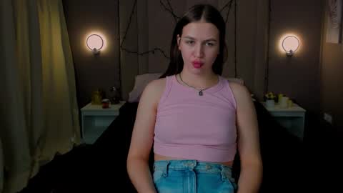 Snapshot of krohasl chatting on 11/12/25, 09:32 krohasl online show from 11/12/25, 09:32