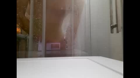 Snapshot of krone1969 chatting on 09/18/25, 07:27 krone1969 online show from 09/18/25, 07:27