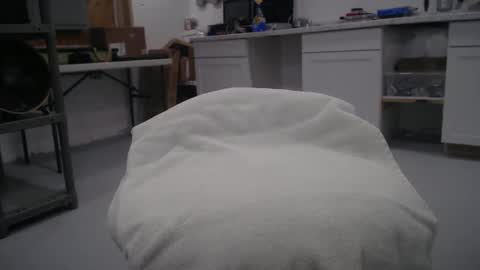 kronur online show from 10/24/25, 10:33