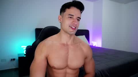 Snapshot of krops_ chatting on 02/15/25, 05:19 KROPS online show from 02/15/25, 05:19