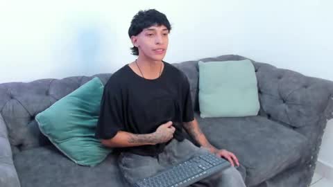 Kroy Wave  Muscle Tattoos Latino online show from 05/10/26, 03:01