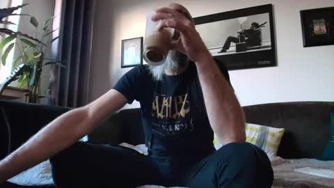 krummersaebel online show from 02/23/25, 04:35