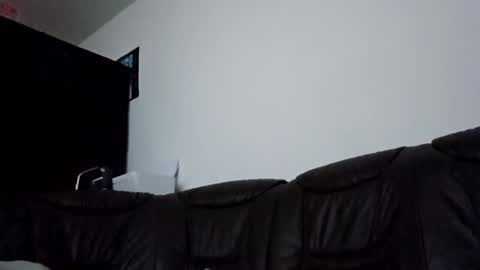 Snapshot of kryptoni18435 chatting on 02/14/25, 08:15 Tommy online show from 02/14/25, 08:15