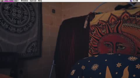 Krypto online show from 02/02/25, 04:37