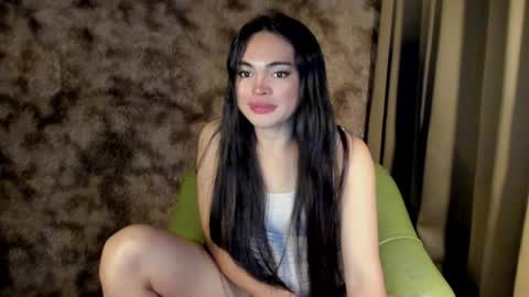 Snapshot of krystal_angel chatting on 12/18/24, 06:43 krystal_angel online show from 12/18/24, 06:43