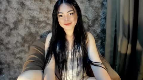 Snapshot of krystal_angel chatting on 02/10/25, 12:41 krystal_angel online show from 02/10/25, 12:41