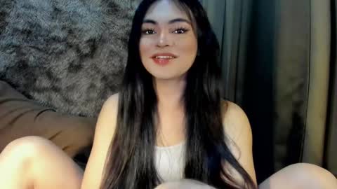 Snapshot of krystal_angel chatting on 02/24/25, 10:47 krystal_angel online show from 02/24/25, 10:47