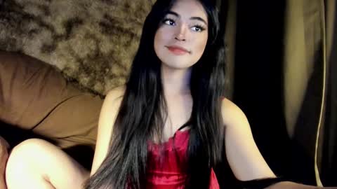 Snapshot of krystal_angel chatting on 02/25/25, 04:03 krystal_angel online show from 02/25/25, 04:03