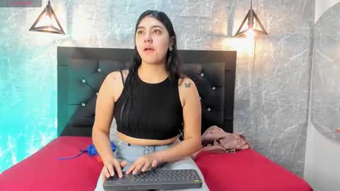 Kystal Taylor online show from 11/25/25, 11:32