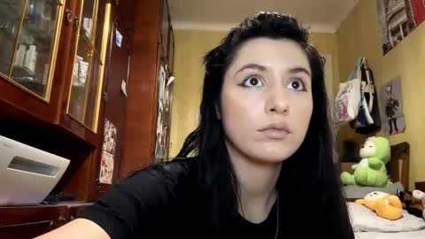 Snapshot of krystleprzygocki chatting on 02/19/26, 08:27 Mira online show from 02/19/26, 08:27