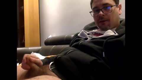 Snapshot of krzysztof1977 chatting on 02/02/25, 10:17 krzysztof1977 online show from 02/02/25, 10:17