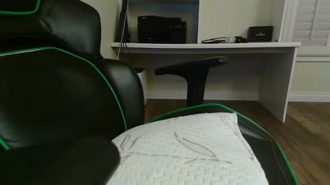 Kevin online show from 12/31/24, 07:20