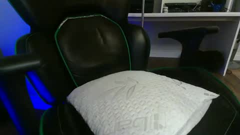 Kevin online show from 09/18/25, 07:21