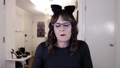 Cait online show from 02/22/26, 11:47