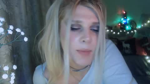 Annika  MTF ts post -op online show from 12/07/24, 01:51