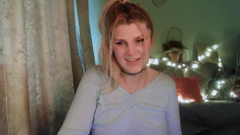 Annika  MTF ts post -op online show from 02/03/25, 11:09